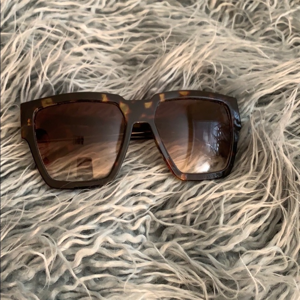 Big squared sunglasses
